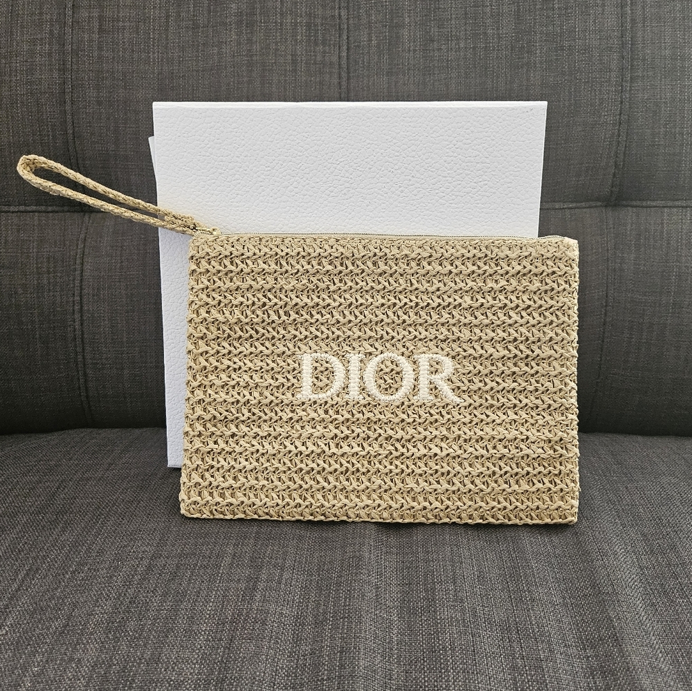 Brand new authentic Dior raffia wicker clutch with wrislet from Dior Beauty - Picture 13 of 14